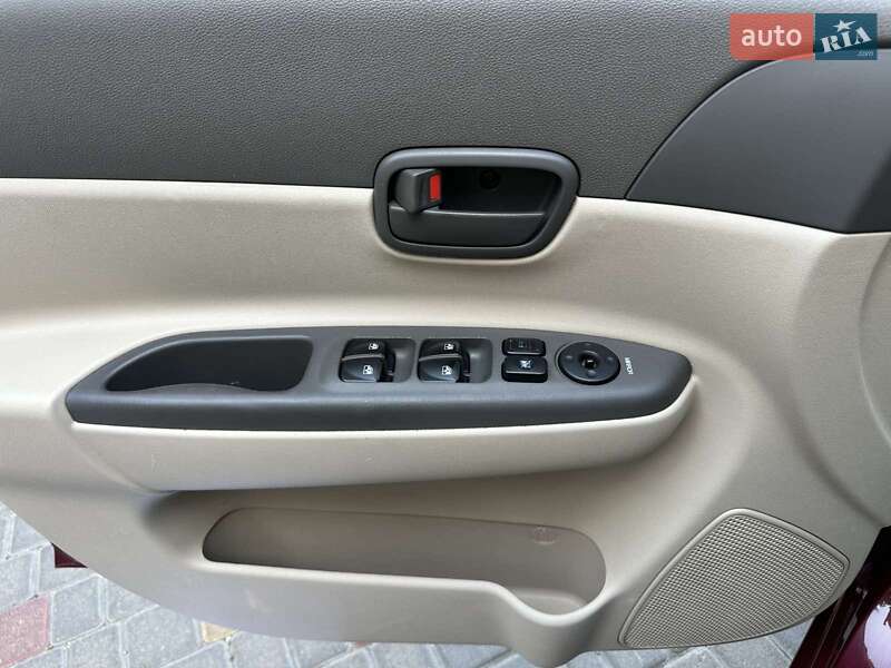 Хэтчбек Hyundai Accent 2008 в Одессе