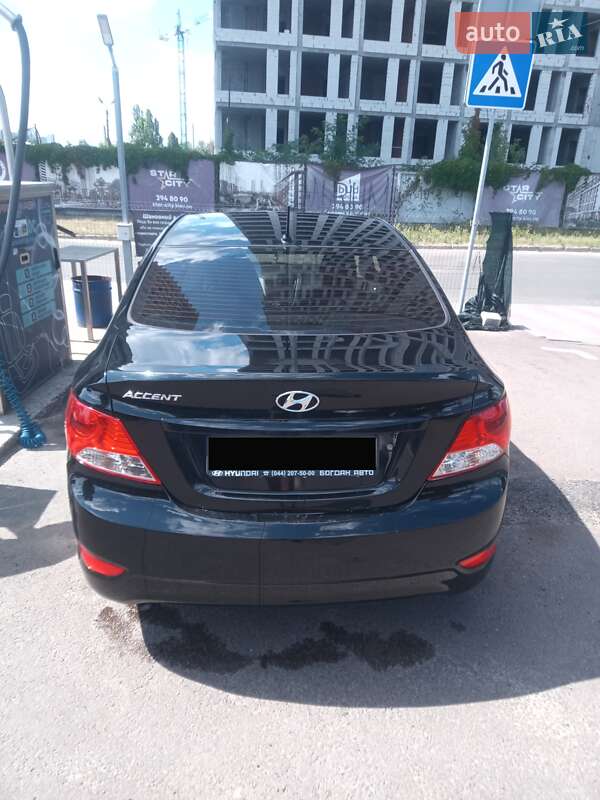 Седан Hyundai Accent 2018 в Киеве