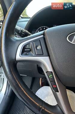 Седан Hyundai Accent 2016 в 
