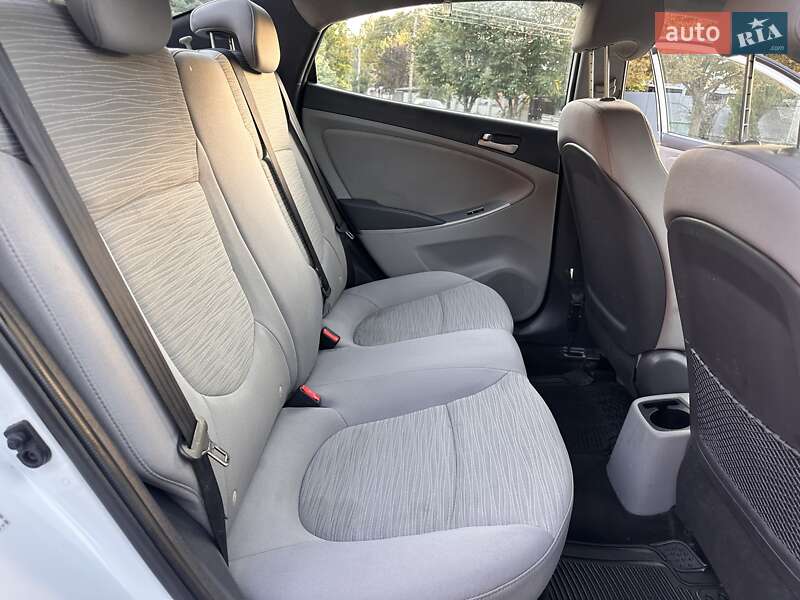 Седан Hyundai Accent 2015 в Харькове