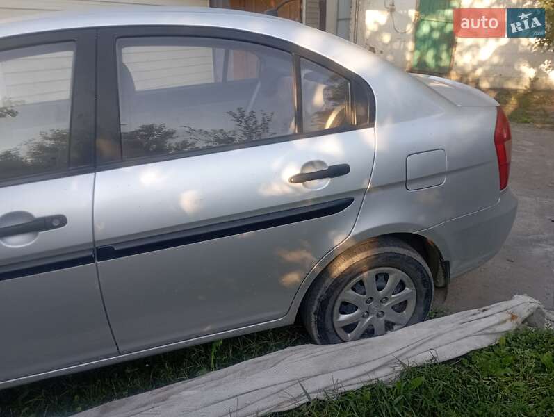 Седан Hyundai Accent 2010 в Дніпрі