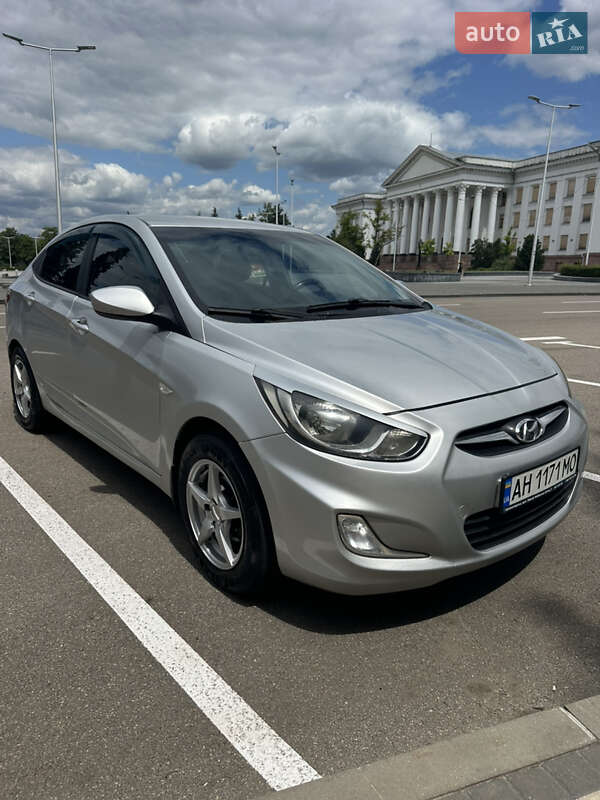 Седан Hyundai Accent 2011 в Краматорську фото Седан Hyundai Accent 2011 в Краматорську