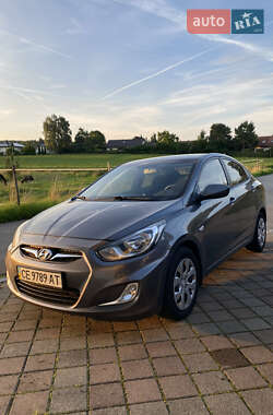 Седан Hyundai Accent 2011 в Черновцах