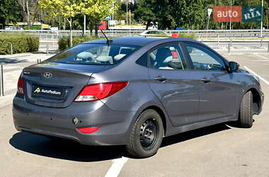 Седан Hyundai Accent 2016 в 