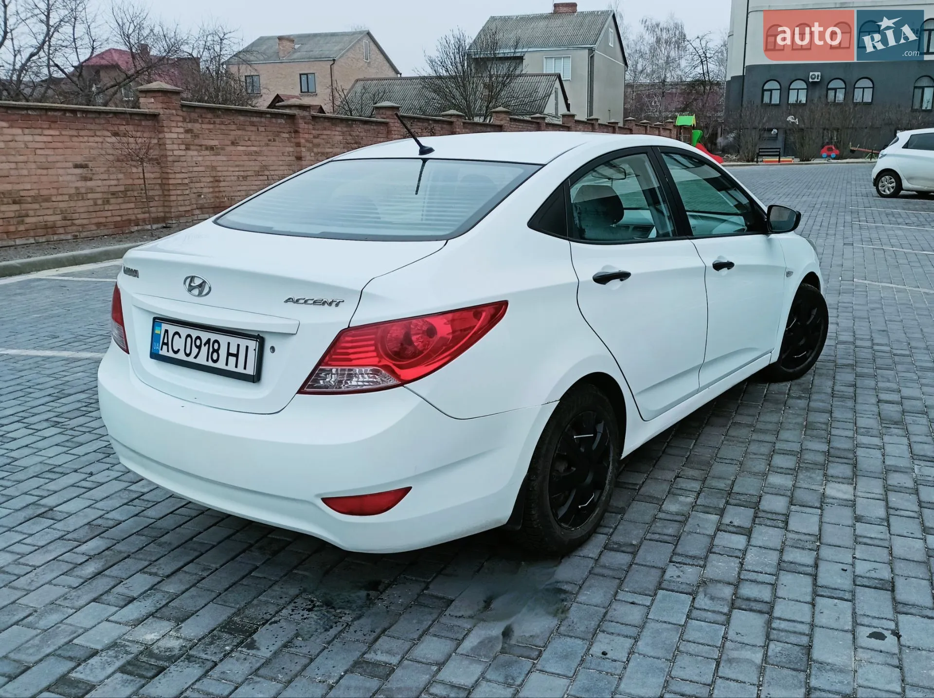 2013 Hyundai Accent - мініатюра 9