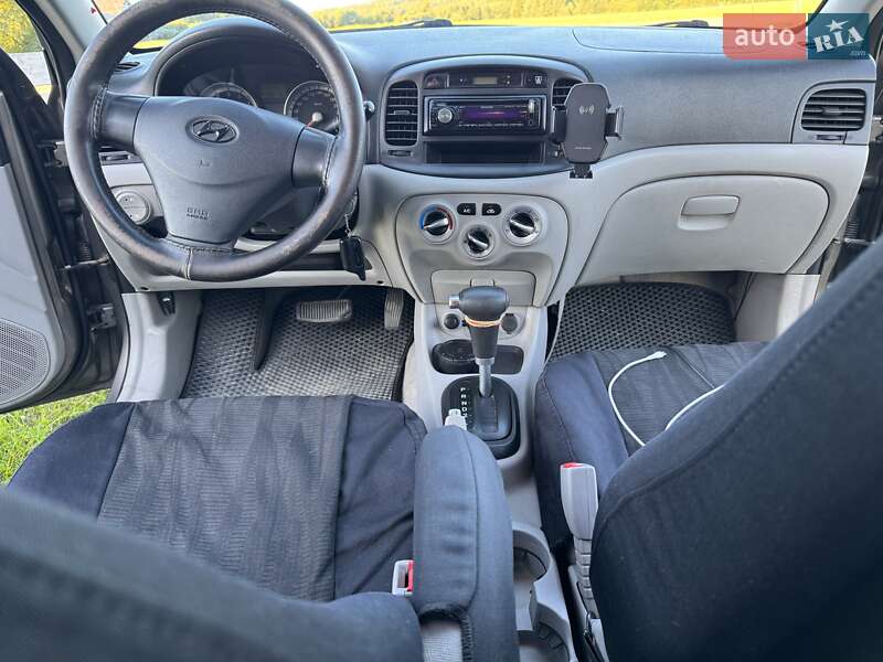 Седан Hyundai Accent 2008 в Києві