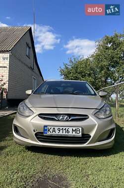 Седан Hyundai Accent 2013 в Киеве