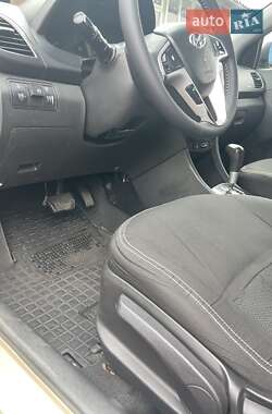 Седан Hyundai Accent 2013 в 