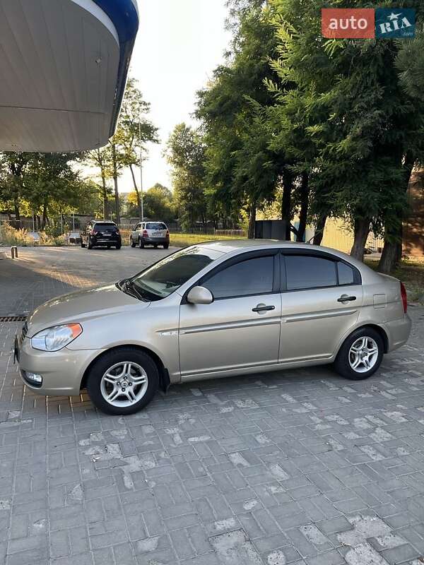 Седан Hyundai Accent 2007 в Днепре