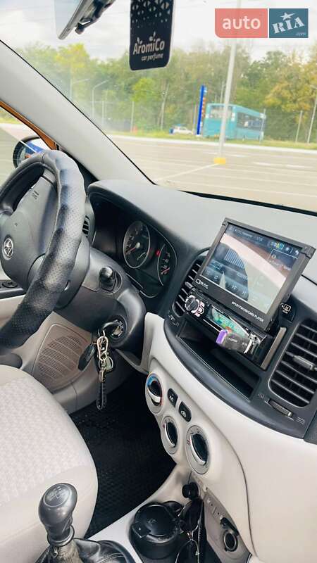 Седан Hyundai Accent 2007 в Запорожье