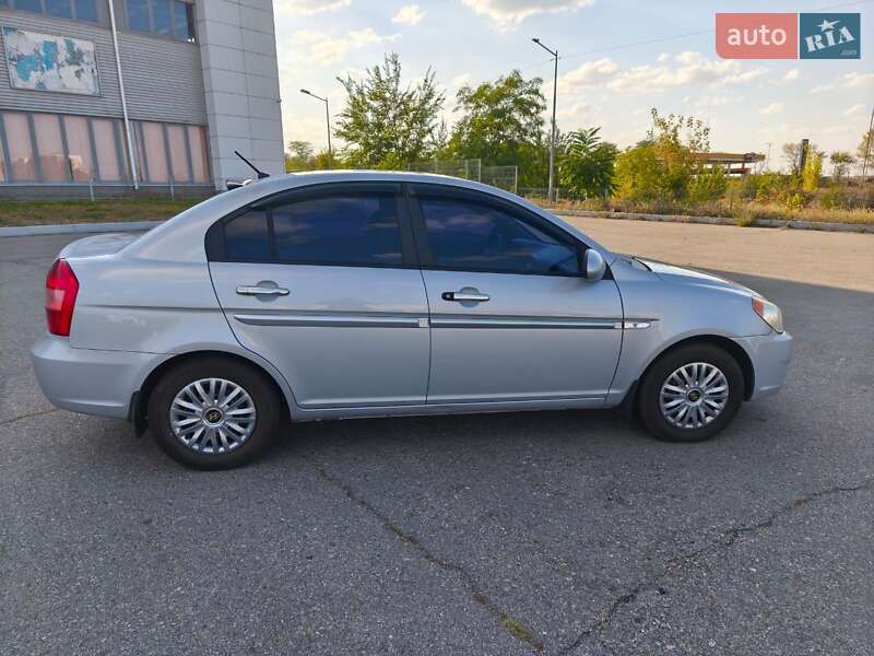 Седан Hyundai Accent 2008 в Запорожье