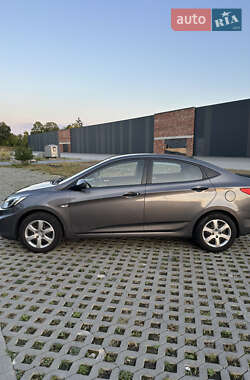 Седан Hyundai Accent 2012 в 
