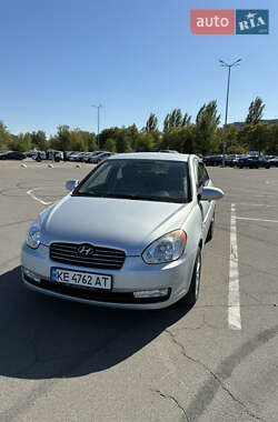 Седан Hyundai Accent 2008 в Днепре