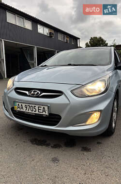 Седан Hyundai Accent 2012 в Киеве
