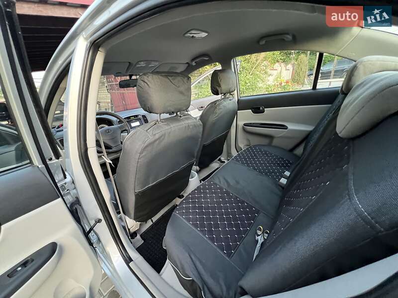 Седан Hyundai Accent 2008 в Кропивницком