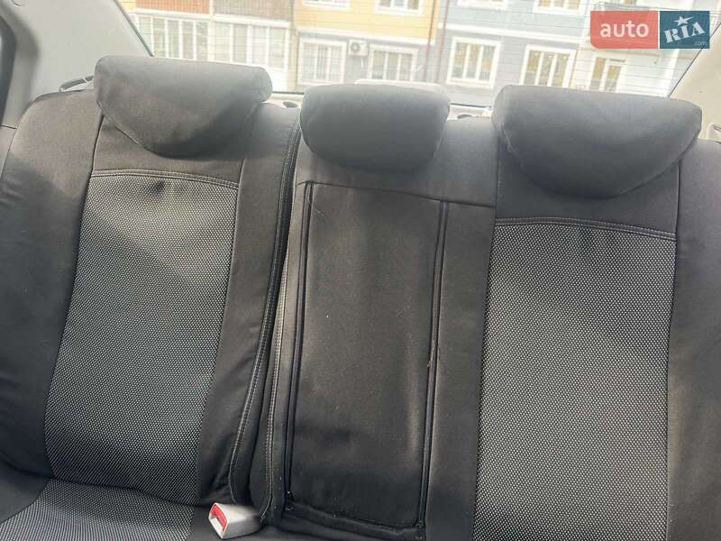 Седан Hyundai Accent 2008 в Ирпене