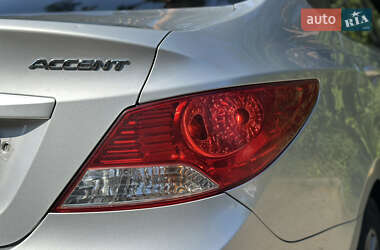 Седан Hyundai Accent 2012 в 
