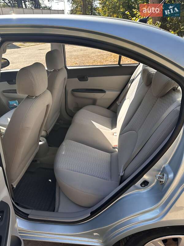 Седан Hyundai Accent 2008 в Чернигове