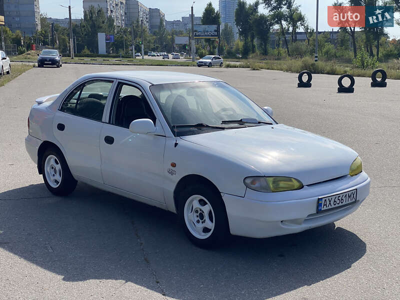 Седан Hyundai Accent 1997 в Харкові