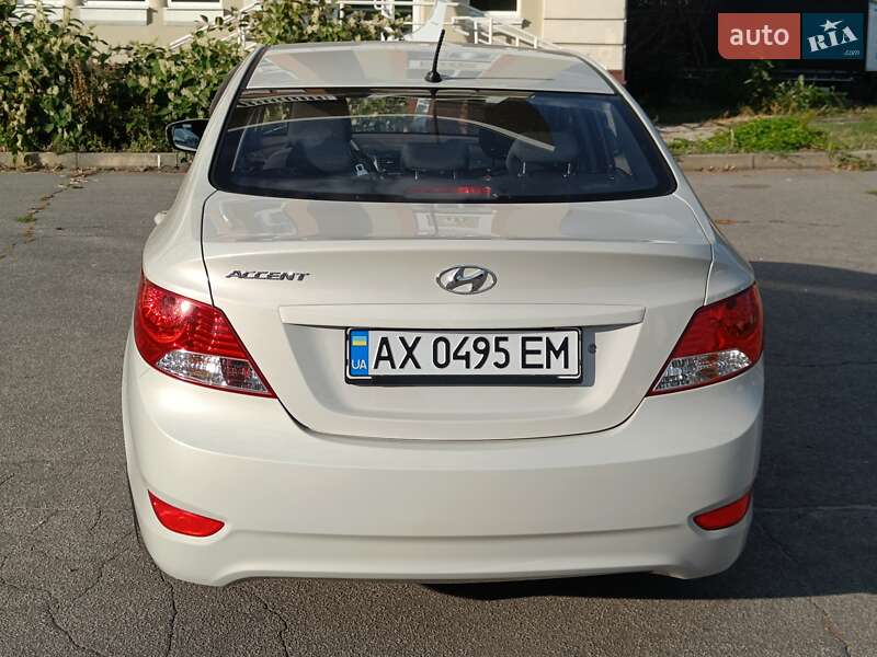 Седан Hyundai Accent 2015 в Харькове фото 7 Седан Hyundai Accent 2015 в Харькове