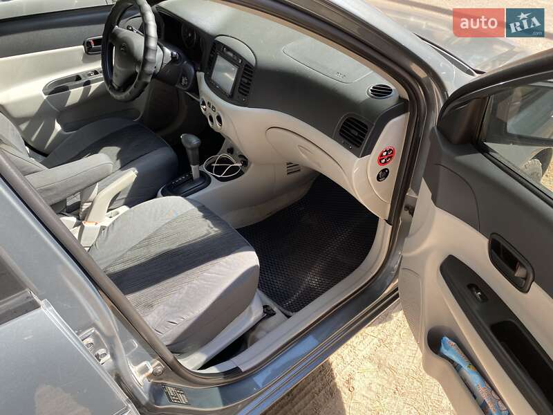 Седан Hyundai Accent 2008 в Иршанске