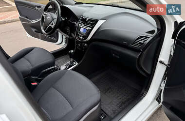Седан Hyundai Accent 2012 в 