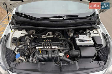 Седан Hyundai Accent 2012 в 