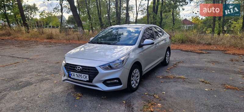 Седан Hyundai Accent 2017 в Звенигородці