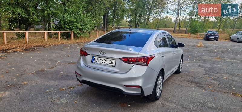 Седан Hyundai Accent 2017 в Звенигородці