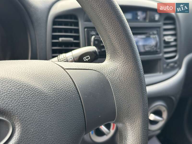 Хэтчбек Hyundai Accent 2008 в Киеве