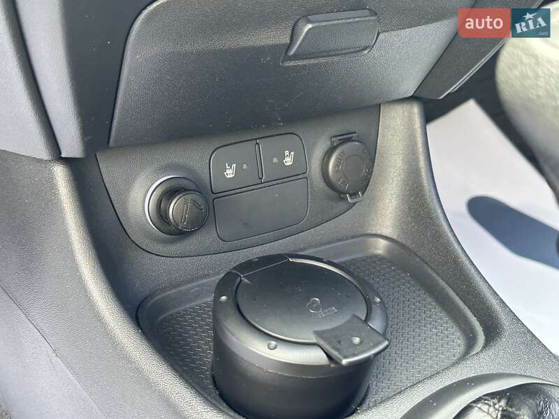 Хэтчбек Hyundai Accent 2008 в Киеве