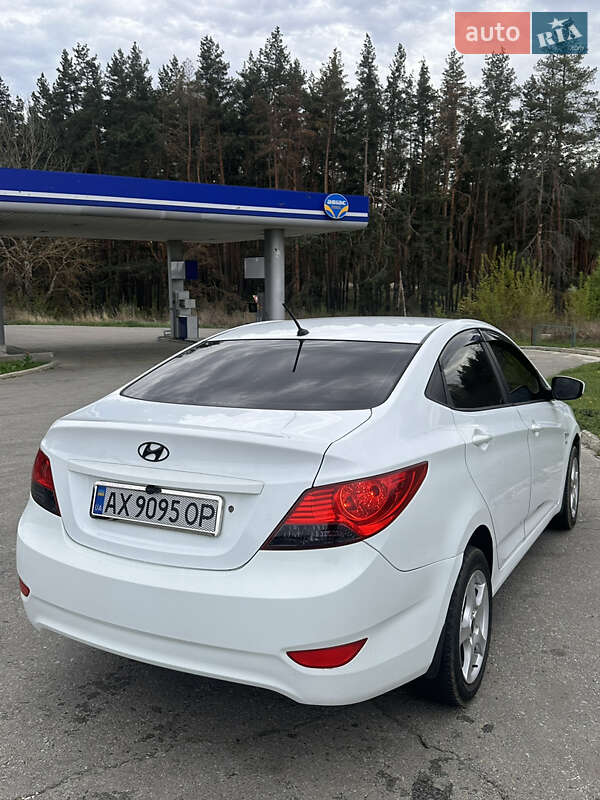 Седан Hyundai Accent 2011 в Харькове
