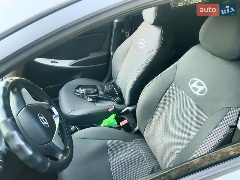 Седан Hyundai Accent 2014 в Киеве