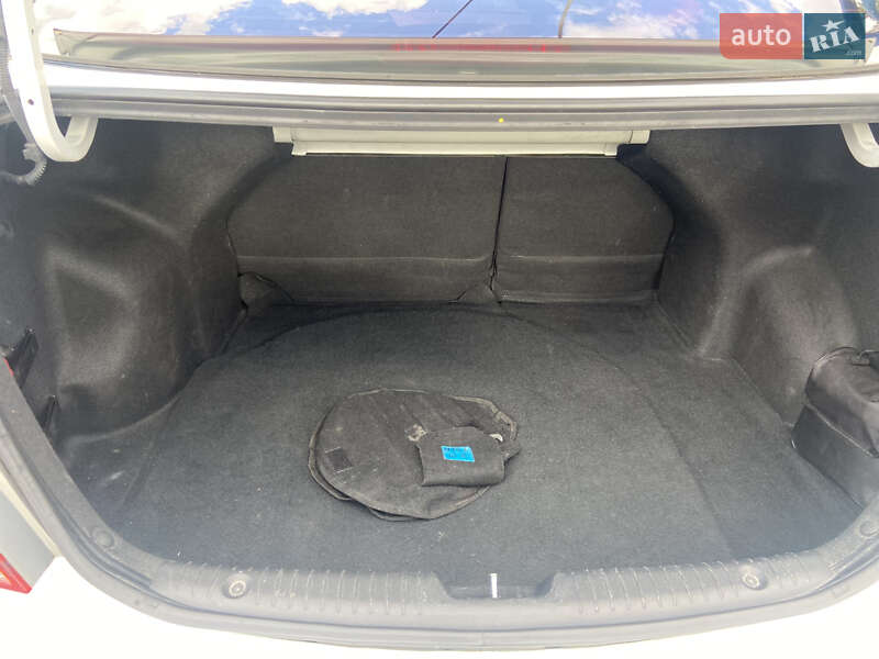 Седан Hyundai Accent 2012 в Киеве