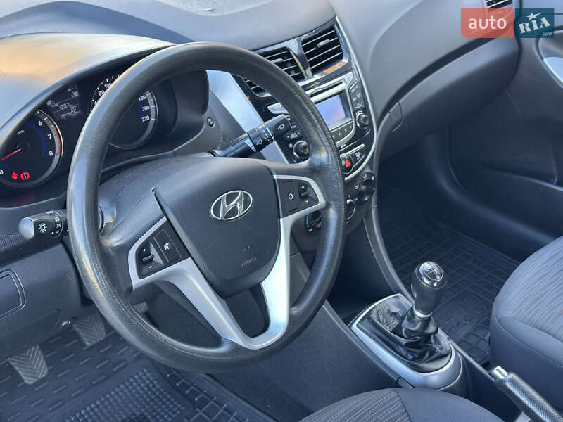 Седан Hyundai Accent 2019 в Киеве