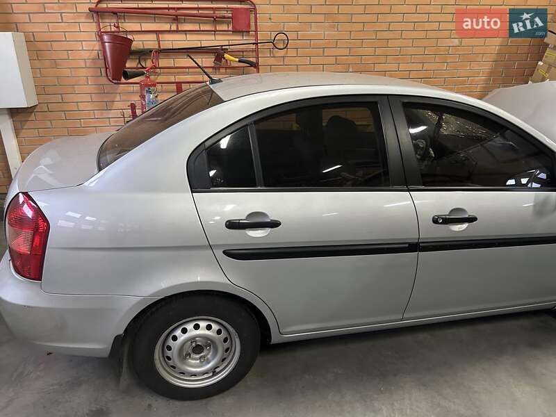 Седан Hyundai Accent 2009 в 