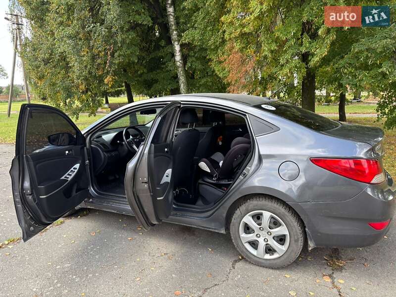Седан Hyundai Accent 2011 в Бердичеве