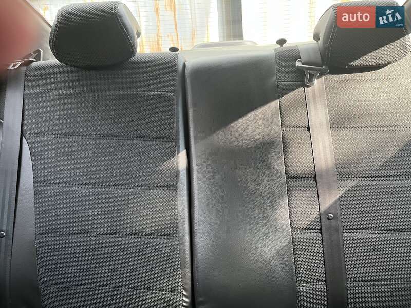 Седан Hyundai Accent 2012 в Херсоні фото 8 Седан Hyundai Accent 2012 в Херсоні