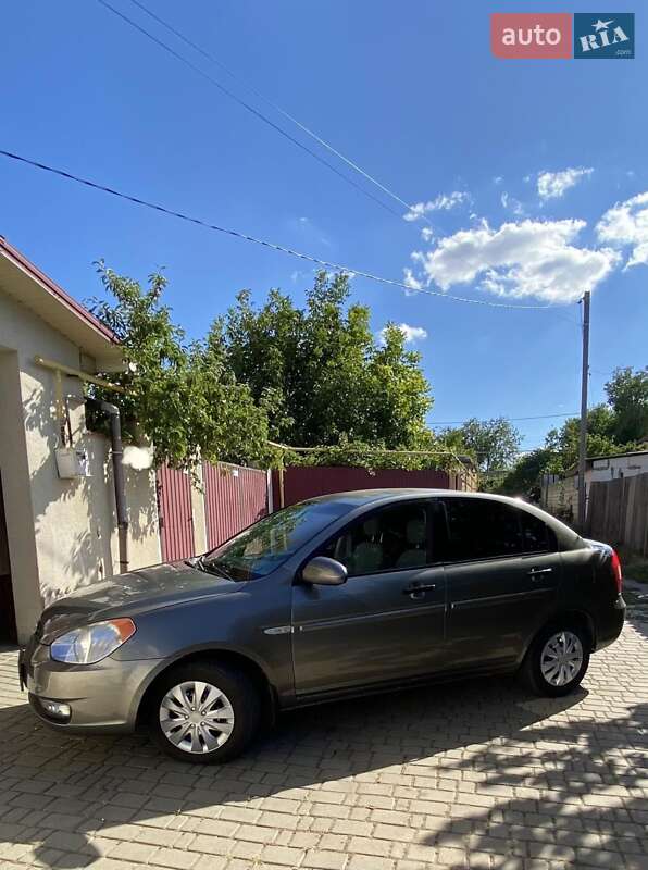 Седан Hyundai Accent 2010 в Одессе