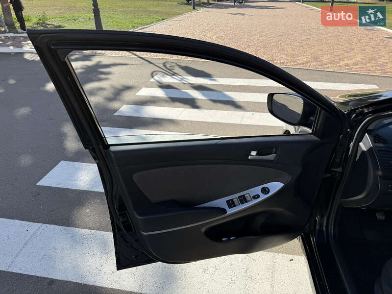 Седан Hyundai Accent 2013 в Одесі