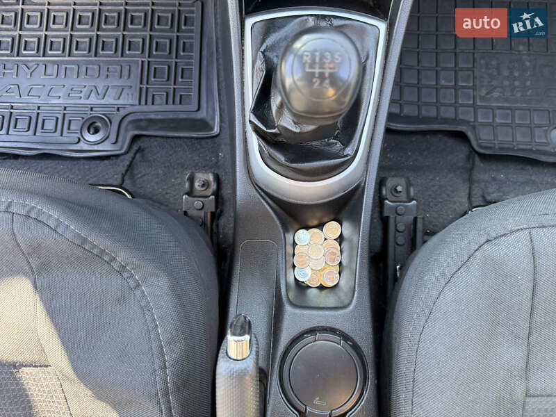 Седан Hyundai Accent 2013 в Одесі