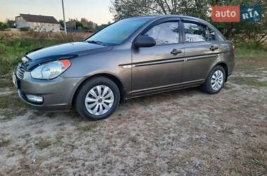 Седан Hyundai Accent 2010 в Ирпене