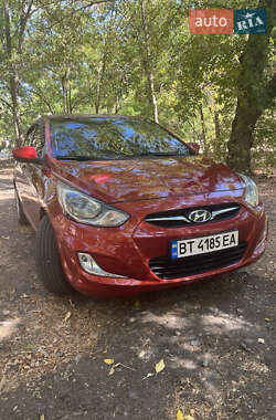 Седан Hyundai Accent 2012 в Херсоне