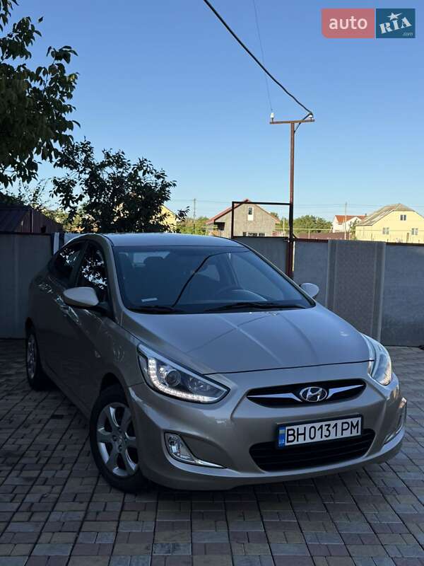 Седан Hyundai Accent 2013 в Одесі фото 2 Седан Hyundai Accent 2013 в Одесі