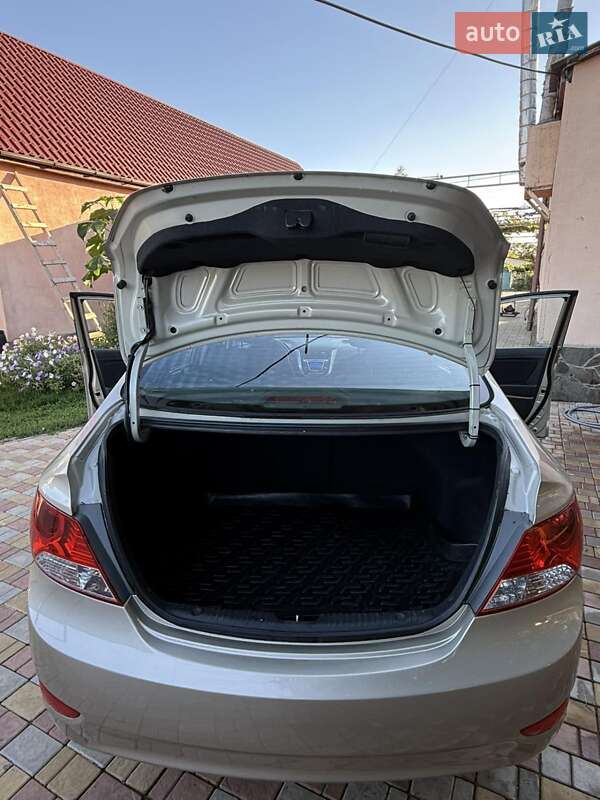 Седан Hyundai Accent 2013 в Одесі фото 7 Седан Hyundai Accent 2013 в Одесі