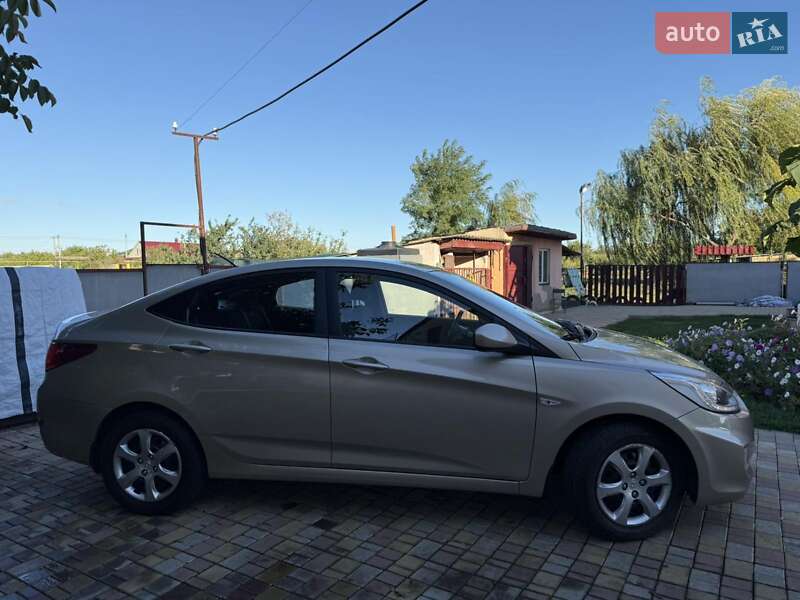 Седан Hyundai Accent 2013 в Одесі фото 11 Седан Hyundai Accent 2013 в Одесі