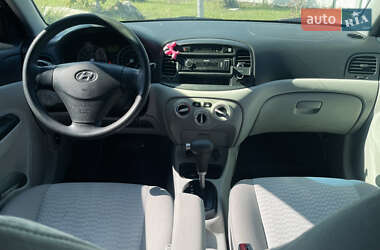 Седан Hyundai Accent 2008 в 