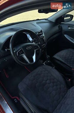 Седан Hyundai Accent 2012 в 