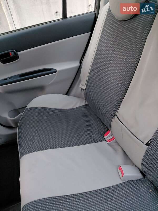 Седан Hyundai Accent 2006 в Чернігові