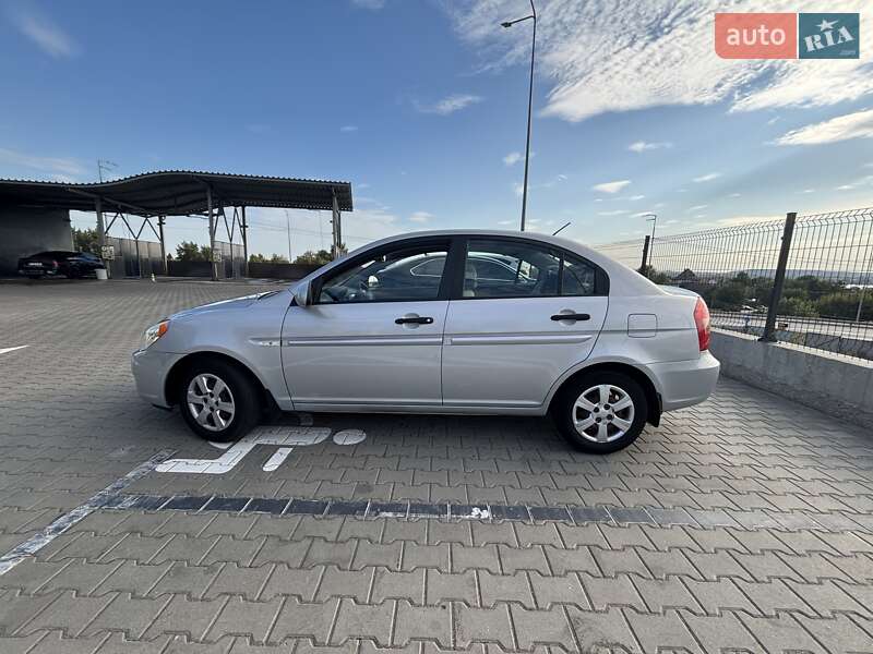 Седан Hyundai Accent 2007 в Киеве